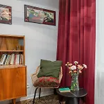 Shortstaypoland Raszynska B190 *