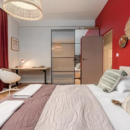 Apartamento Shortstaypoland Raszynska B190